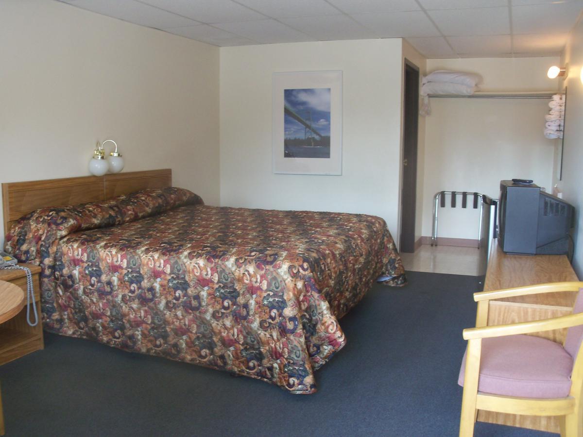 Otter Creek Inn Alexandria Bay Exterior photo