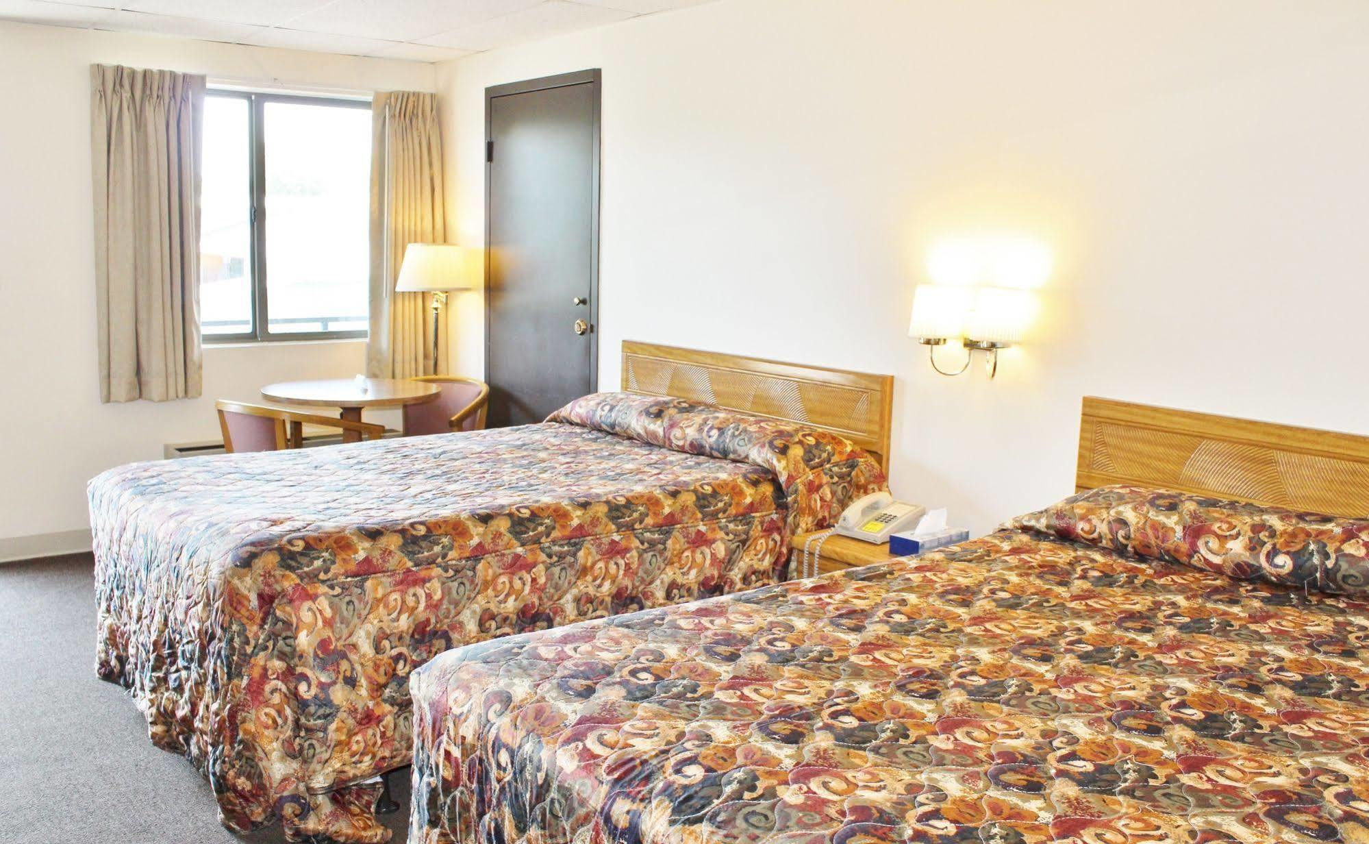 Otter Creek Inn Alexandria Bay Exterior photo