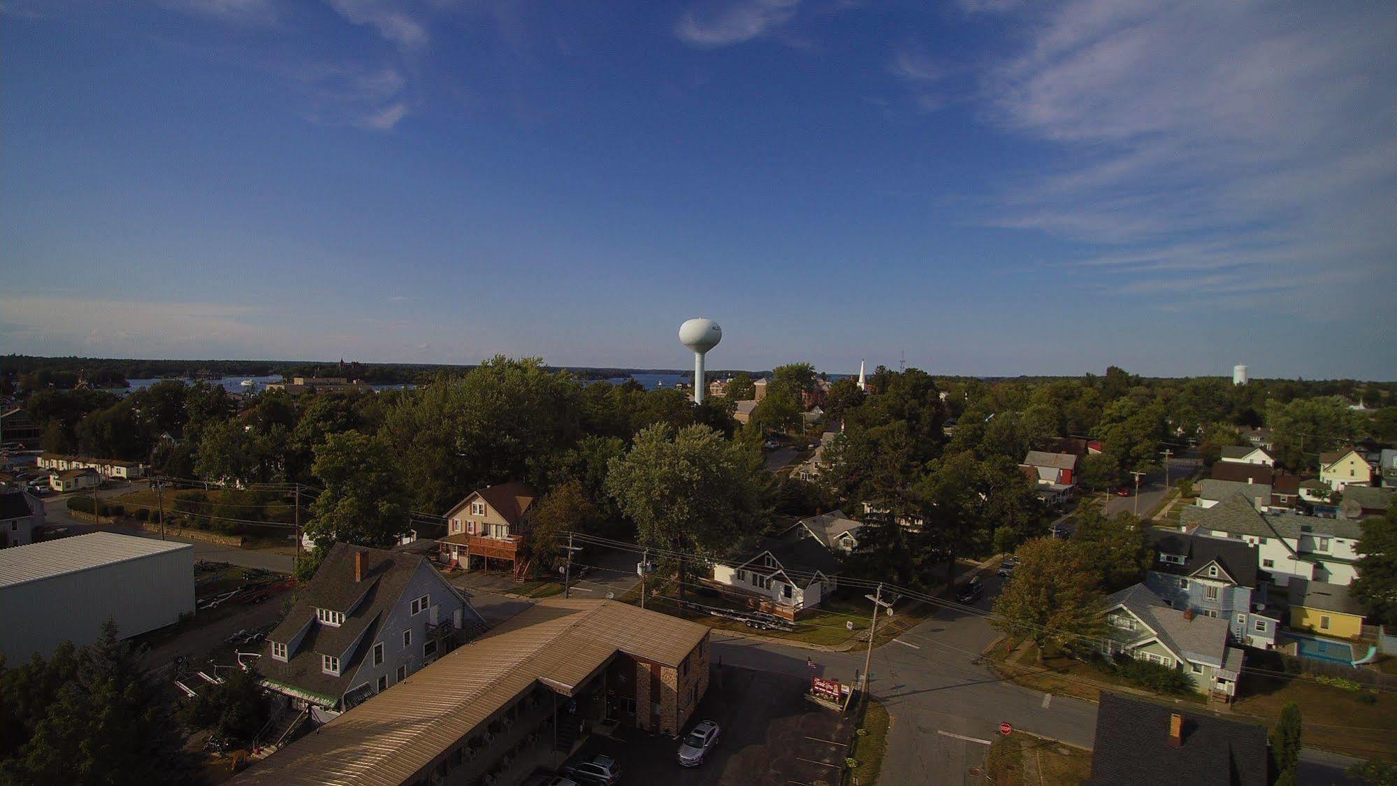 Otter Creek Inn Alexandria Bay Exterior photo